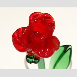 Gaveide - Vrtinde Gave eller Fest Gave - Rd Glas Rose med et Grn Blad - Pakket til Gave - 16-17cm