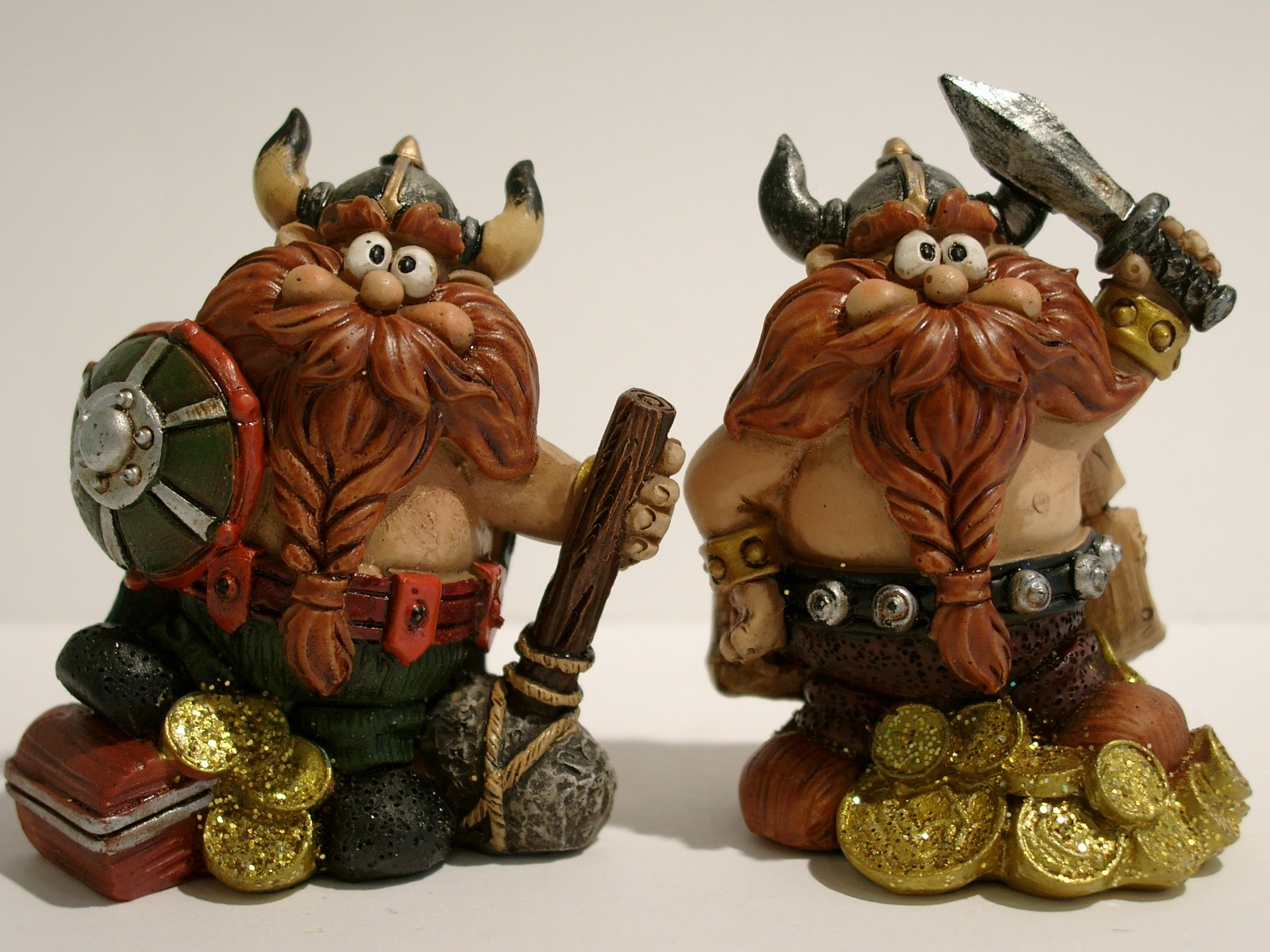 Viking - Maritime og Dyrefigurer lavet af knuste Sten