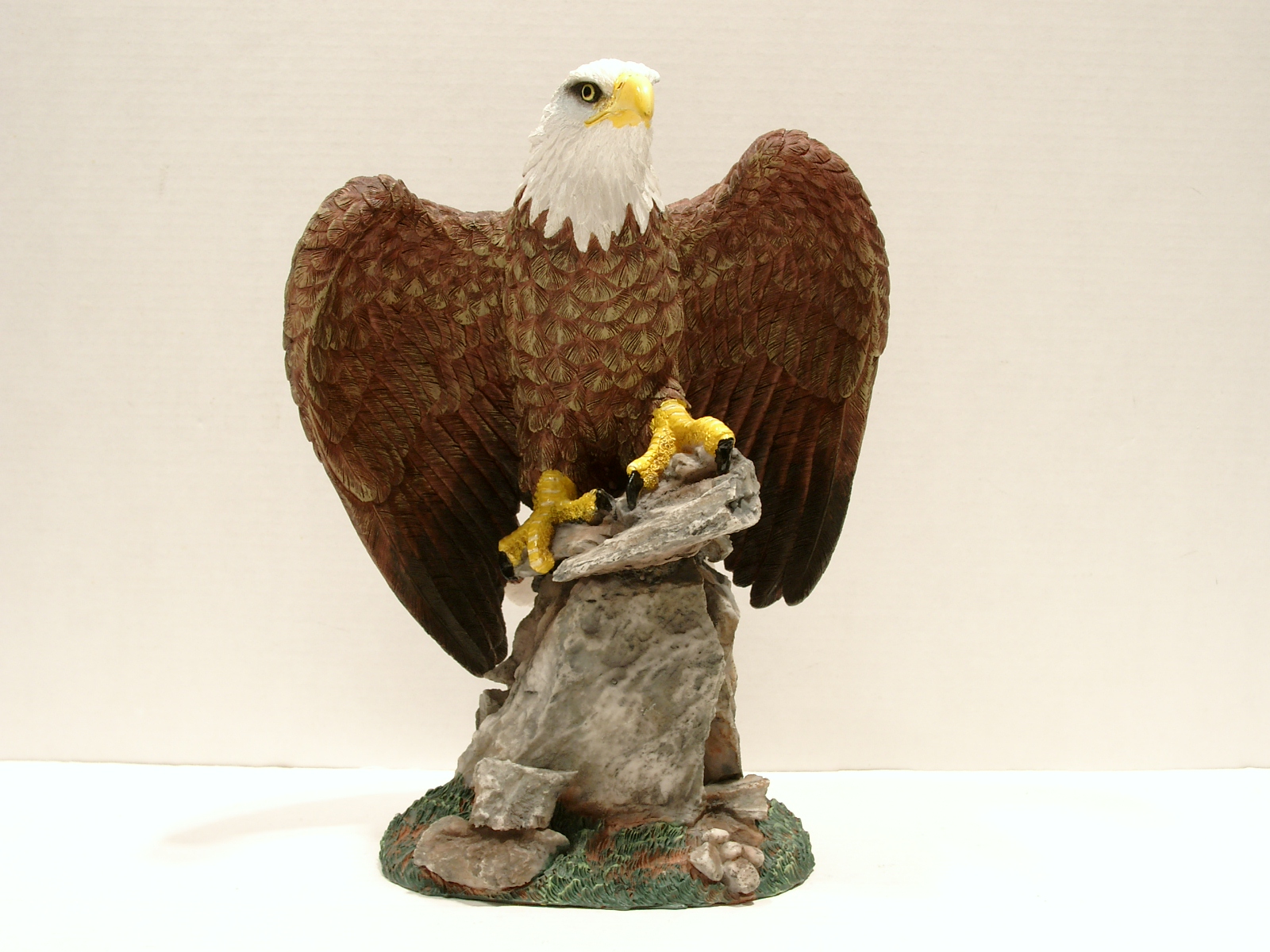 Ørne Figurer lavet af Sten & DIY