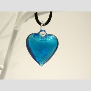 Glas Smykke Vedhng - Hjerte Vedhng Uden Rem - Lysebl/Slv - 3cm