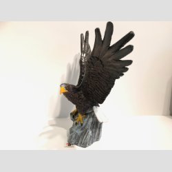 rnefigur - Skandinavisk Havrn - Flyvende fra Klippe - 20cm