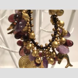 Armbnd - Karneval - Hnd Hklet &amp; Knyttet Armbnd - Forgylt/Lilla Glas Sten