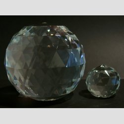 Krystalkugle - Kantet Massiv Krystal Kugler - �5 &amp; �10cm