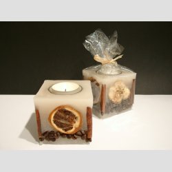 Stearinlys - Firkantet Med Asst. Frugt - 7x7cm