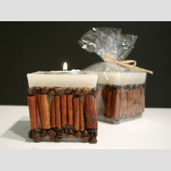 Stearinlys - Firkantet Med Kaffe &amp; Kanel - 7x7cm