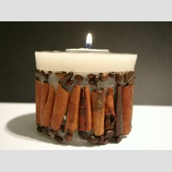 Stearinlys - Rund Med Kaffe &amp; Kanel - 9x7cm