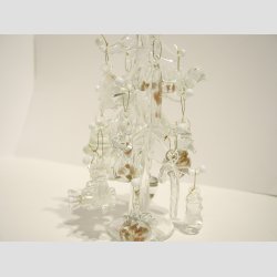 Glaskunst Juletr - Nord Stjernen - Med Sne og Guld &amp; Slv Pynt - 18 cm