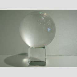 Krystalkugle - Rund Massiv Krystalglas Kugle Med Fod - Dia 10cm