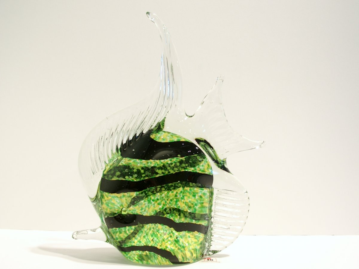 sang broderi propel Fisk - Glasfigur - Stor Glas Fisk - Høj Finne - Klar/Grøn/Sort - 20cm - Glas  Fisk - Farverige Finne & Søgræs Fisk - Hajer og Hvaler - Ibsen Design