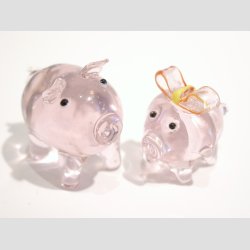 Glasfigur - Gris - Klar/Lyserd/Rund - 4cm til 5cm