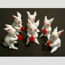 Glasfigurer - Glas Mini Kanin - Hvid/R�d - 4cm