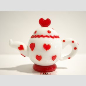 Glaskunst - Hvid Glas Tekande Med Rde Hjerter - 7cm