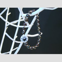 Armbnd - Mrkebrun Ferskevands Perler &amp; Yin-Yang Porceln Perle