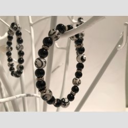 Armbnd - Sorte Perler &amp; YingYang Perle Armbnd