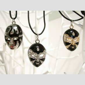 Masker - Ansigt / Mask Smykke Halskde - Forgylt/Sort Lderrem - 25cm