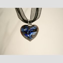 Glas Smykke Vedhng - Blomst i Hjerte - Sort/Guld - 3cm