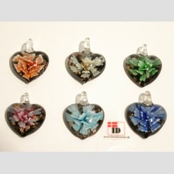 Glas Smykke Vedhng - Blomst i Hjerte - Sort/Guld - 3cm