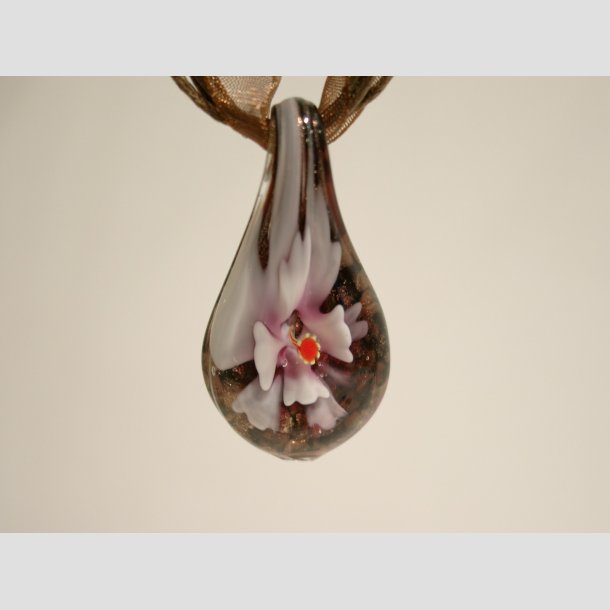 Halskde - Glas Blomst i Drbe - Sort/Guld - 26cm Lilla