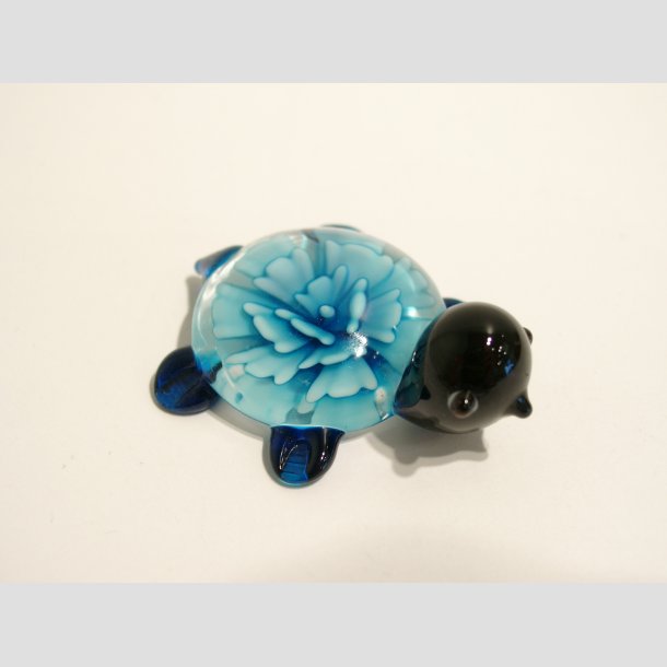 Glasfigurer - Glas Skildpadde med Blomst - 5cm Lysebl&aring;