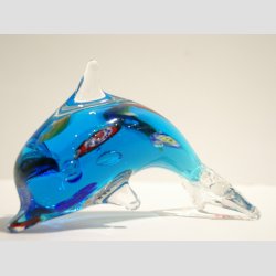 Glas Delfin - Stende Klar/Lysebl Millefiori Glas Delfin - 10cm