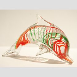 Stende Klar/Rd/Grn Striber Glas Delfin - 9-10cm