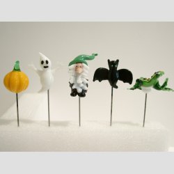 Glasfigurer - Glas Nipsenle - Efterrs Figur Med Hvid Silkepude - 1 Start/Gavepakke