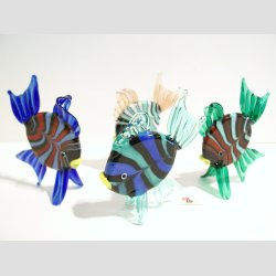 Stende Flad Glas Fisk - Med Bolsjer Striber - H10cm, B7cm