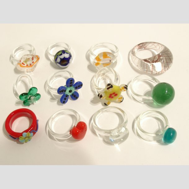 Glas Ringe - 12 asst. - Dia. Ca. 16-22mm