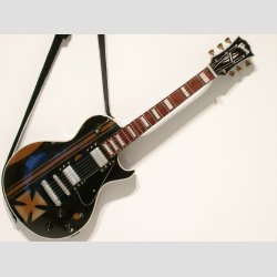 Miniaturer Iron Cros El Guitarer - Med Stand &amp; Rem - 25cm