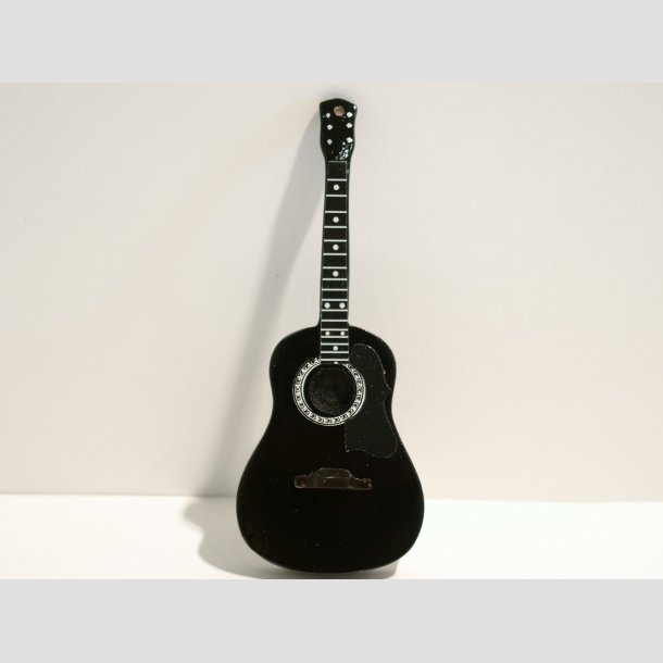 Mini Guitar med Magnet bagp - 10cm ID Magnet3
