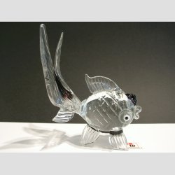 Glas Guld Fisk - Hj Spids Hale - Klar/Mrkelilla - H10cm - L10cm