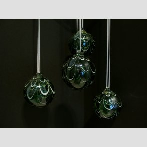 Mundblst Glas Kugler - Grn/Hvid Striber - 8cm