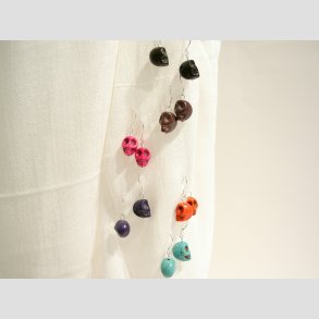 reringe - Skull - 12 Forskellige Farver - 3cm (perle 1cm)