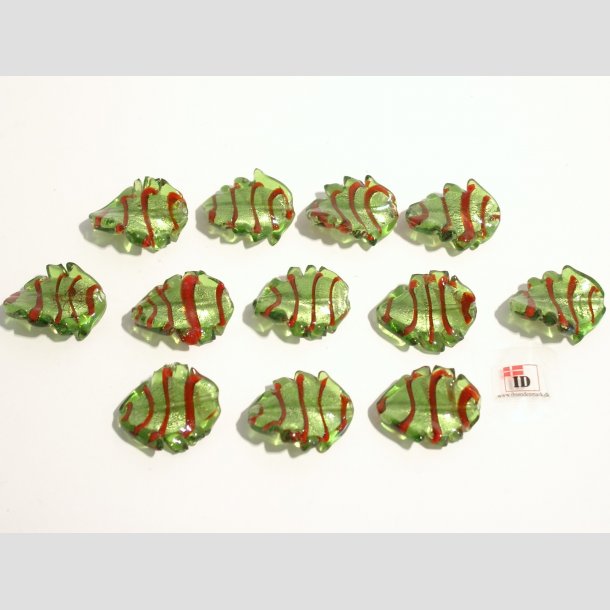 Hndlavet Glas Perle - Snoet Blad Med Rd Strib Og Slv - Grn - 3cm