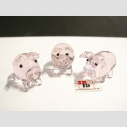 Gris - Klar/Lyserd - Mini - 3cm - 1 st med 3 stk