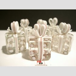 Gave Pakke - Glas Klar/Lilla Prikker - Hvid/Lilla Sljfe - 3cm