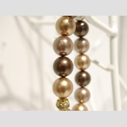 Armbnd - Mix Brune Pulveriseret Strandskald Perler