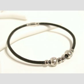 Armbnd - Tynd Sort Lder - Forslvet Kulger - Magnet Ls