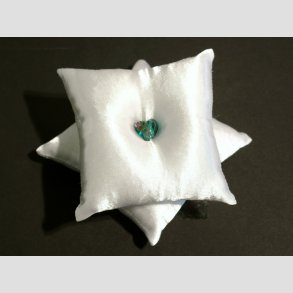 Husflid - Silke Nipsenlepuder - M/Glas Perler - Hvid - 9x9cm