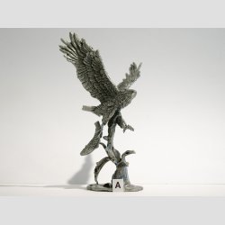 rne Figurer - Tinfigur Med rn p en Gren - H14cm