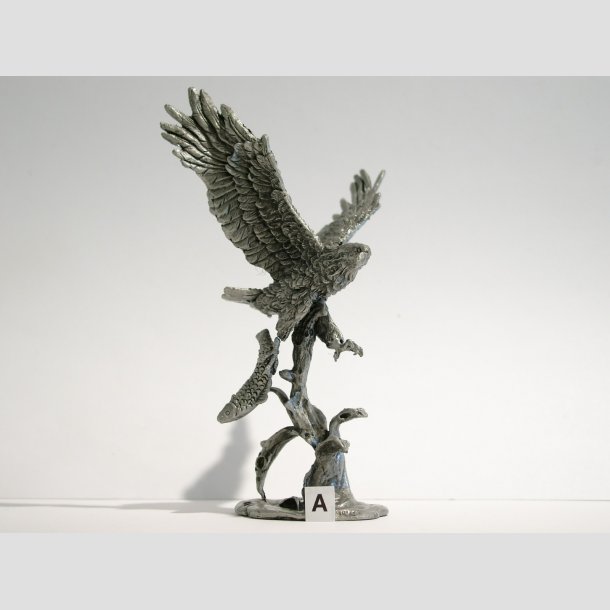 rne Figurer - Tinfigur Med rn p en Gren - H14cm ID Deko1