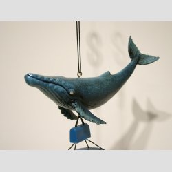 Vindspil Uro - Vindklokker med 2 Blhvaler - 40cm