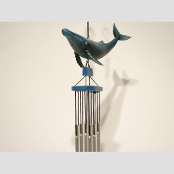 Vindspil Uro - Vindklokker med 2 Blhvaler - 40cm