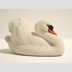 Hvid Svane - Liggende - L7cm - H4cm