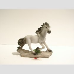 Dyrefigur - Heste - Sten Figur - Hvid/Gr - 8-10cm