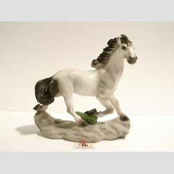 Dyrefigur - Heste - Sten Figur - Hvid/Gr - 8-10cm